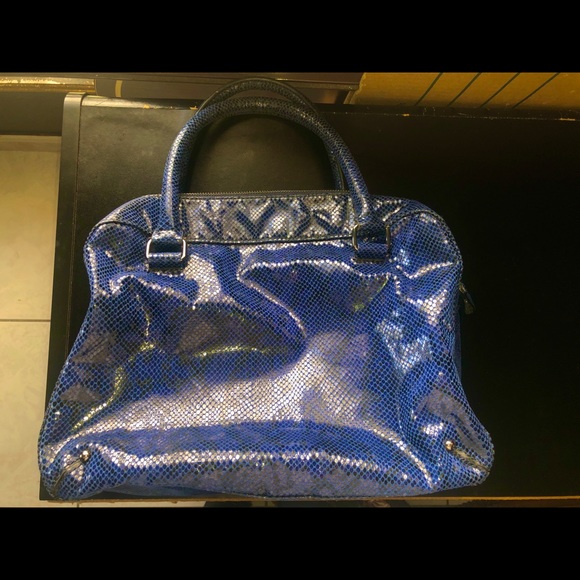 Armani Exchange shiny snakeskin bag - Picture 8 of 8